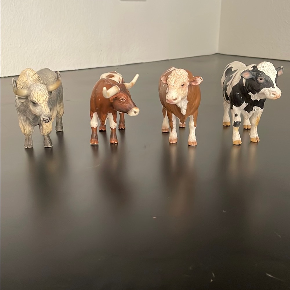 Farm Animal Action Figure Set - Brown, Black, White